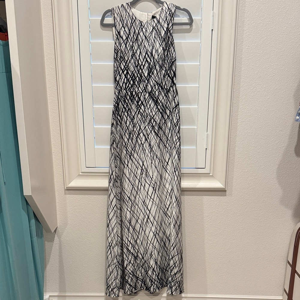 BCBGMaxAzria Black and White Patterned Maxi Dress